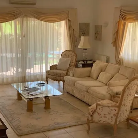Villa 199 Estômbar