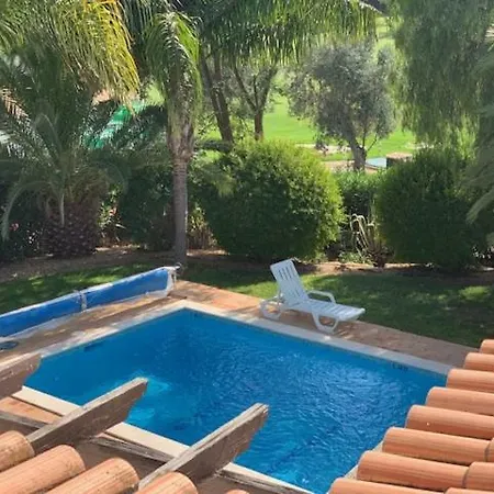 Villa 199 Estômbar